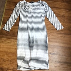 Forever 21 Black and white stripped midi dress